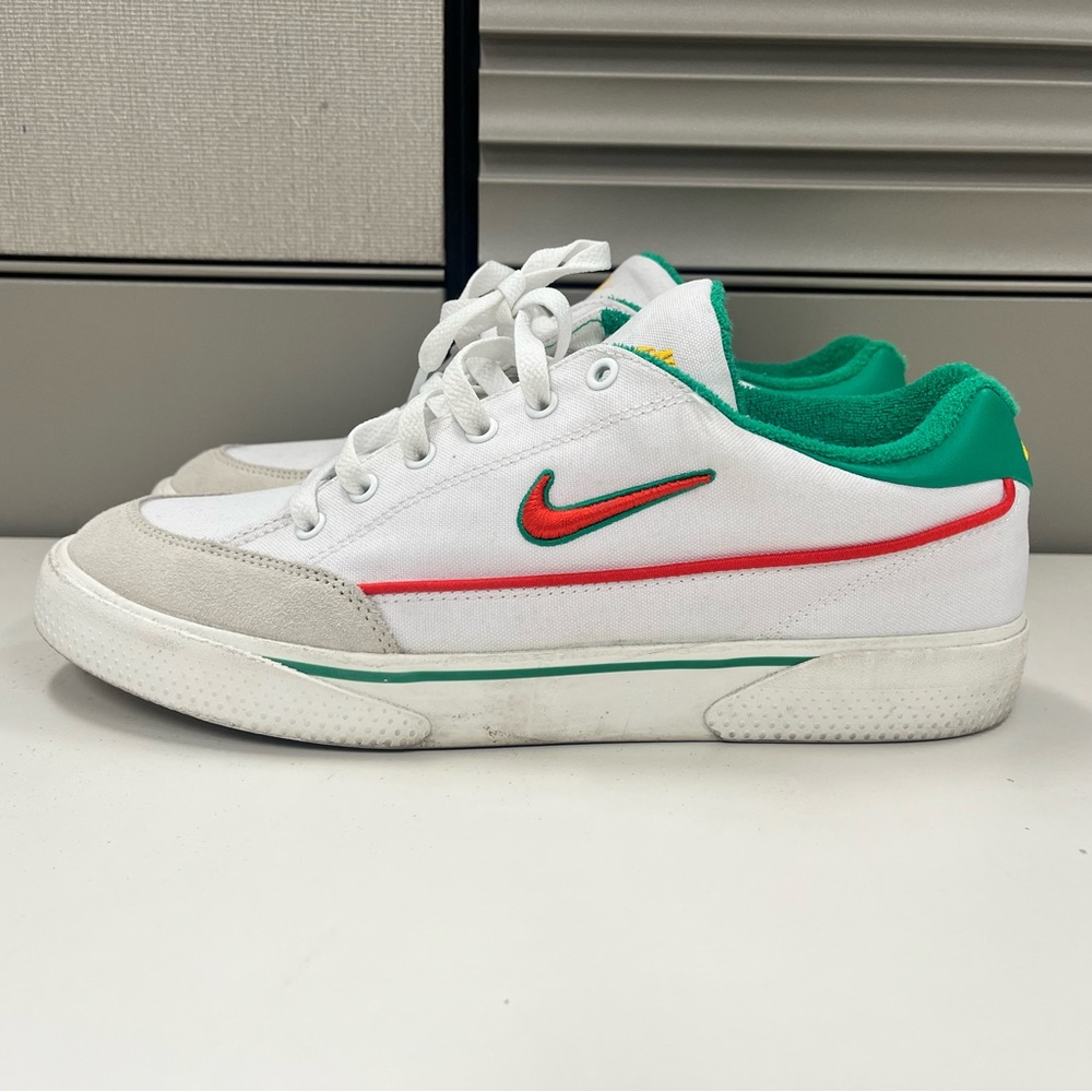 NIKE GTS 97 SIZE 9 MEXICO PRE-OWNED WITH BOX